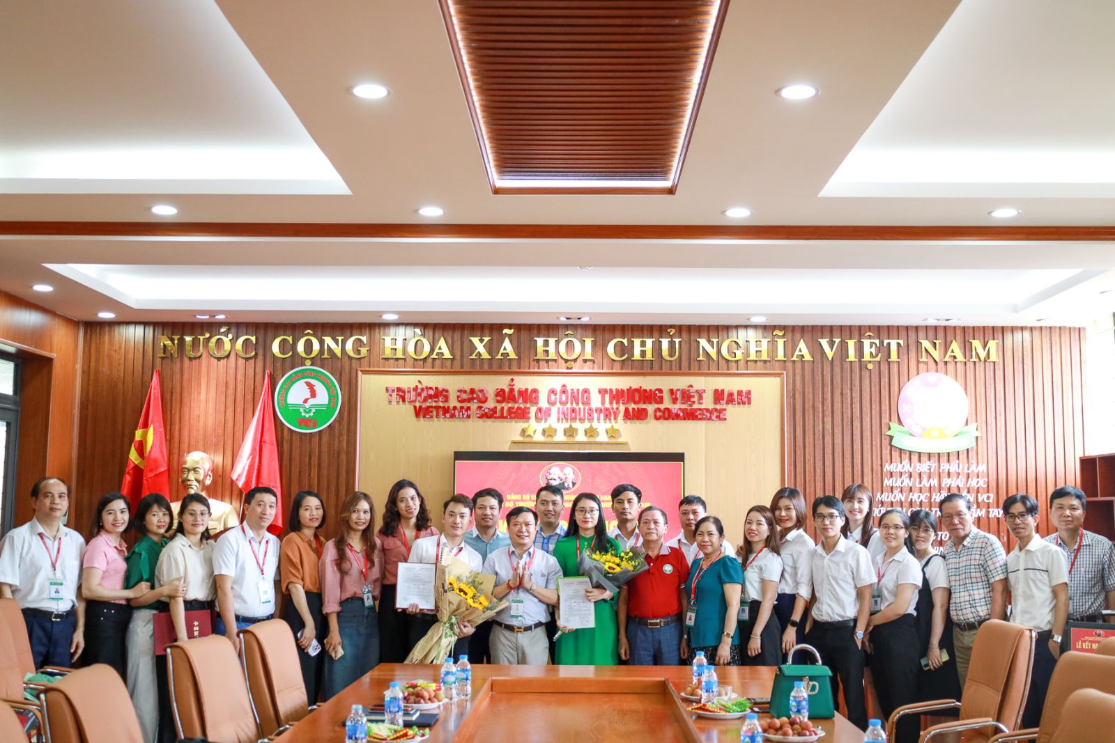 Giới Thiệu 1 Trường cao đẳng công thương Việt Nam